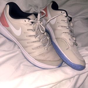 Womens Nike Sneakers